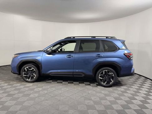 Certified 2025 Subaru Forester Limited image 11