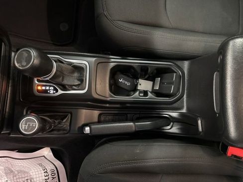 Used 2020 Jeep Wrangler Unlimited Sport S image 31