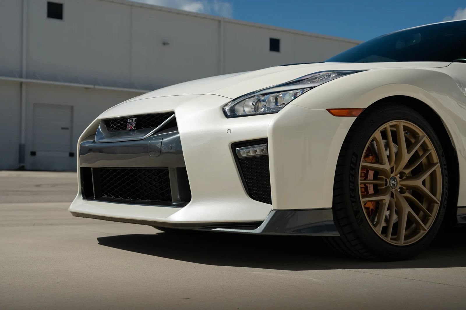 Used 2017 Nissan GT-R Premium w/ Premium Interior Package AWD/4WD image 87