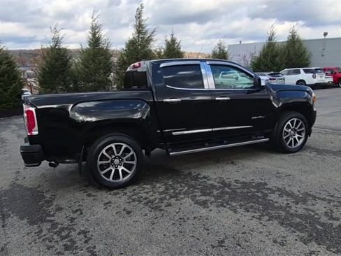 Used 2020 GMC Canyon Denali image 2