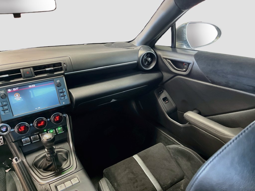 Used 2024 Toyota GR86 Premium RWD image 23