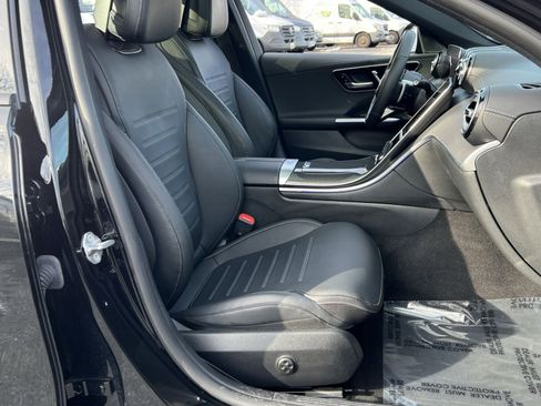 Used 2022 Mercedes-Benz C 300 4MATIC Sedan image 26