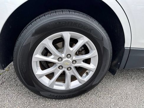 Used 2020 Chevrolet Equinox LS w/ LPO, Floor Liner Package FWD image 30