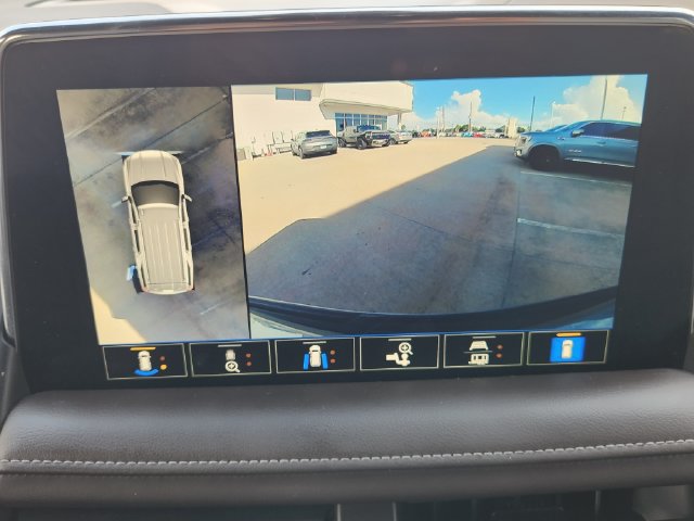 Used 2021 GMC Yukon SLT w/ SLT Luxury Package RWD image 16