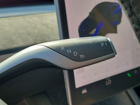 Used 2022 Tesla Model Y Performance AWD/4WD image 37