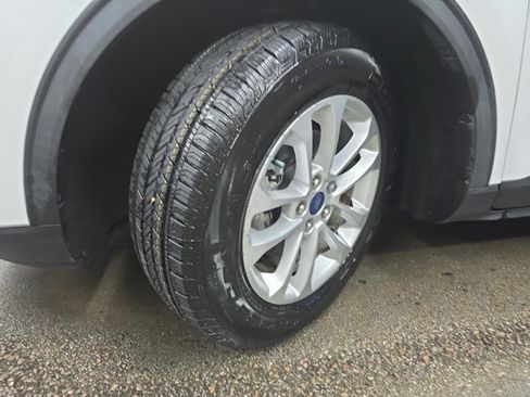 Used 2020 Ford Escape SE image 31