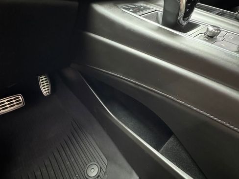 Used 2023 Cadillac Escalade V AWD/4WD image 30
