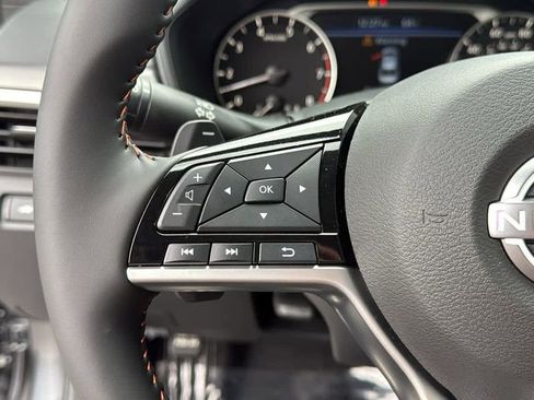 New 2025 Nissan Altima 2.5 SR image 21