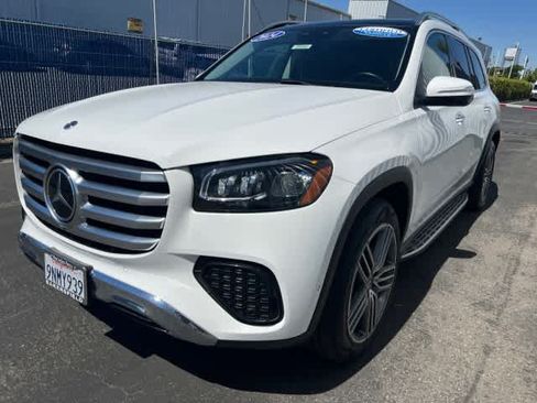 Certified 2024 Mercedes-Benz GLS 450 4MATIC image 9