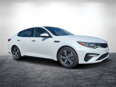 Used 2019 Kia Optima S w/ S Panoramic Sunroof Package