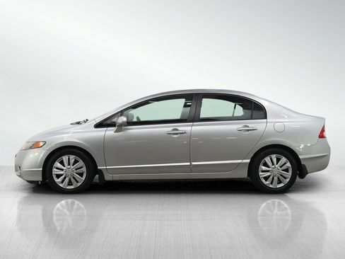 Used 2011 Honda Civic LX image 2