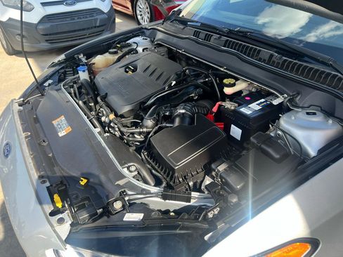 Used 2014 Ford Fusion SE w/ Equipment Group 202A FWD image 44