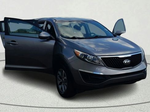 Used 2016 Kia Sportage LX image 8