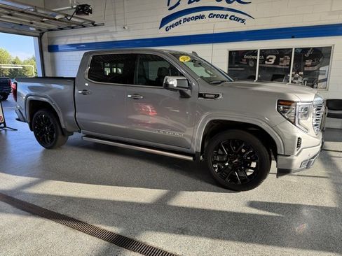 Used 2024 GMC Sierra 1500 Denali image 13