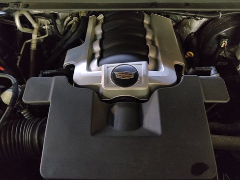 Used 2015 Cadillac Escalade Luxury AWD/4WD image 30