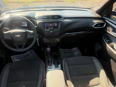 Used 2021 Chevrolet TrailBlazer LS FWD image 16