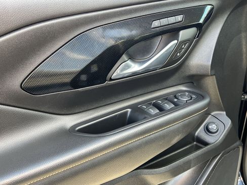 Used 2023 GMC Terrain AT4 image 15