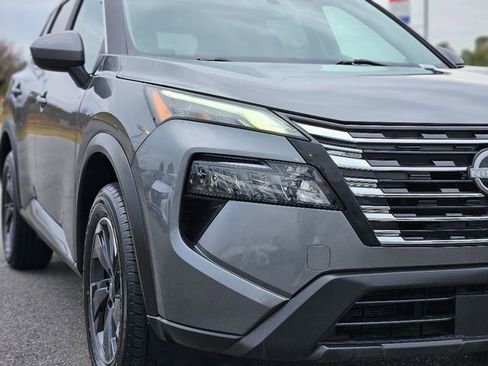 Certified 2024 Nissan Rogue SV image 9