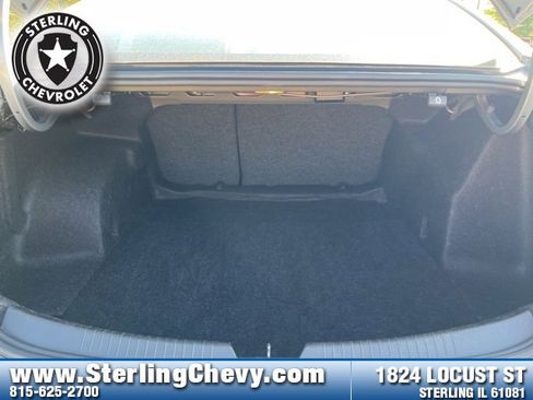 Used 2024 Chevrolet Malibu LT image 18