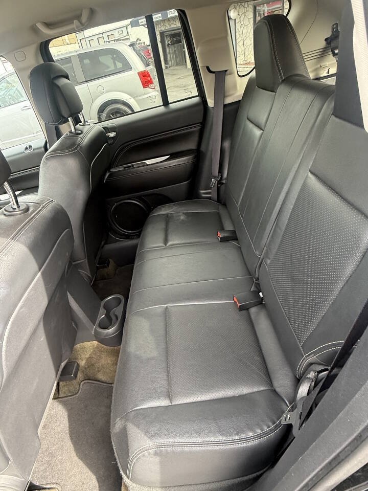 Used 2016 Jeep Compass High Altitude AWD/4WD image 8