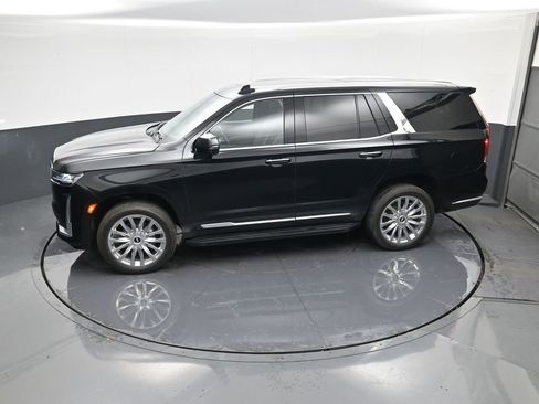 Used 2024 Cadillac Escalade Premium Luxury w/ LPO, Floor Liner Package image 30