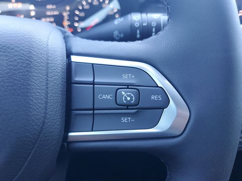 New 2026 Jeep Compass Latitude image 12