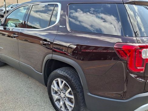 Used 2021 GMC Acadia SLT w/ Preferred Package AWD/4WD image 4