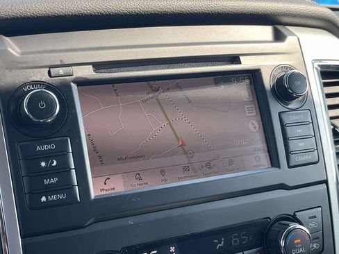 Used 2019 Nissan Titan SL RWD image 28