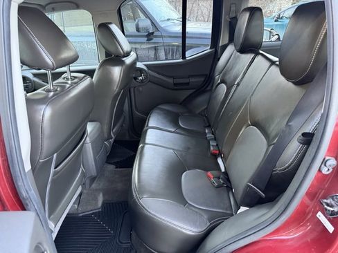 Used 2015 Nissan Xterra PRO-4X w/ Pro-4x Leather Package image 27