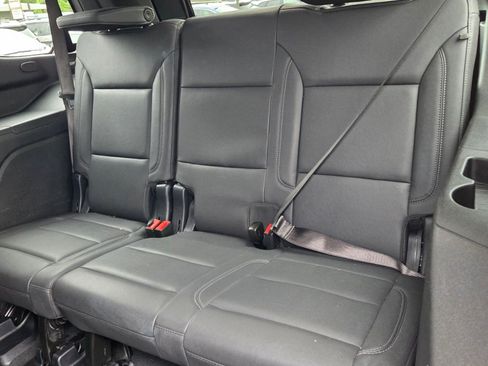 Used 2025 Chevrolet Tahoe LT AWD/4WD image 9