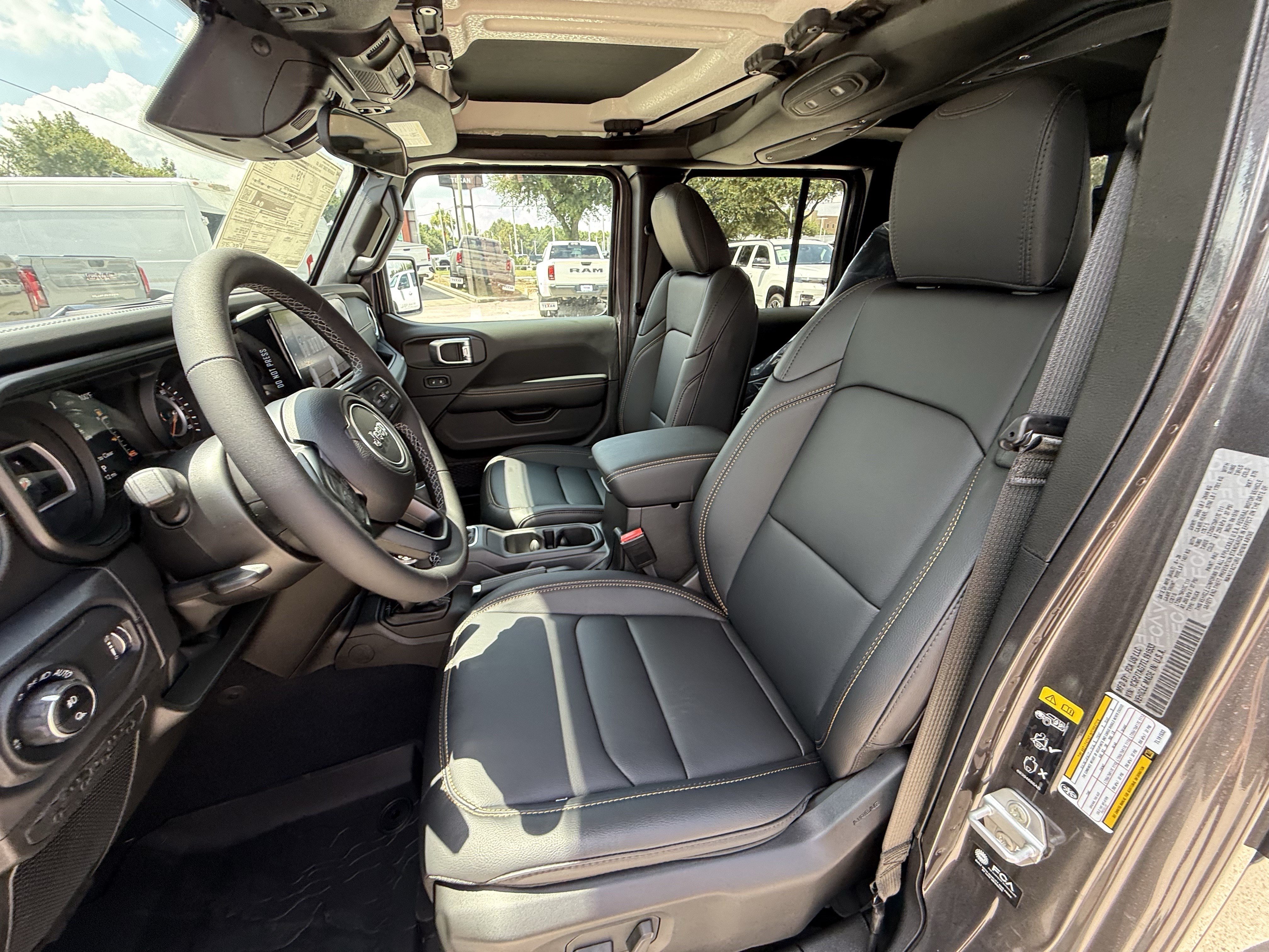 New 2026 Jeep Gladiator Mojave AWD/4WD image 16