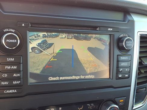 Used 2017 Nissan Titan SV image 21