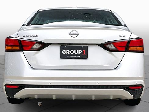 Certified 2024 Nissan Altima 2.5 SV image 5