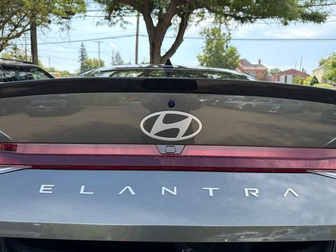 New 2026 Hyundai Elantra SEL Sport FWD image 10