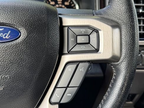 Used 2016 Ford F150 Platinum w/ Equipment Group 701A Luxury RWD image 32
