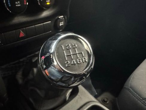 Used 2013 Jeep Wrangler Unlimited Sport image 20