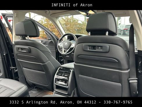 Used 2021 BMW X7 xDrive40i w/ Premium Package image 34