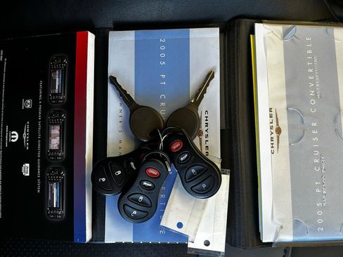 Used 2005 Chrysler PT Cruiser GT FWD image 27