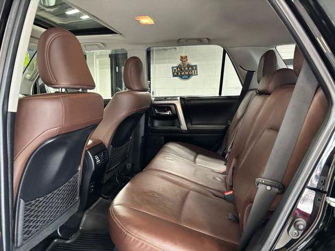 Used 2019 Toyota 4Runner Limited AWD/4WD image 17