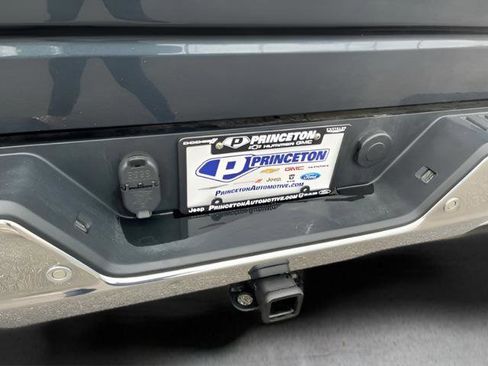 Used 2020 Chevrolet Silverado 1500 LTZ AWD/4WD image 39