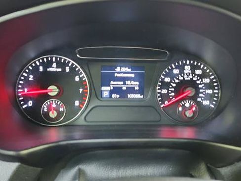 Used 2020 Kia Sorento L FWD image 12