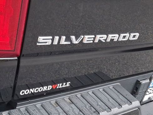 Used 2023 Chevrolet Silverado 1500 High Country AWD/4WD image 29