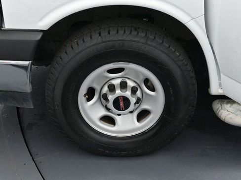 Used 2024 GMC Savana 2500 w/ Driver Convenience Package image 27
