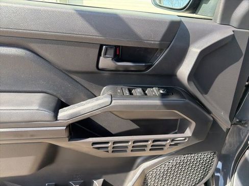 Used 2024 Toyota Tacoma SR image 14