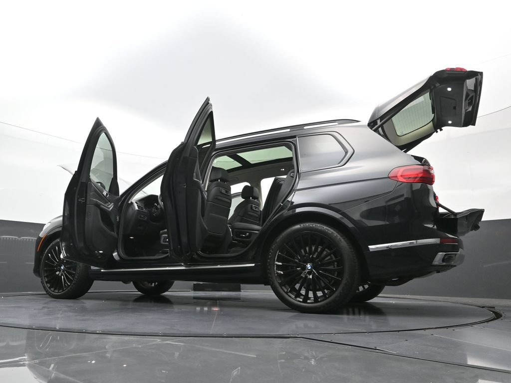 Used 2022 BMW X7 xDrive40i w/ Executive Package AWD/4WD image 43