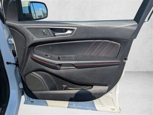 Used 2021 Ford Edge ST-Line image 27
