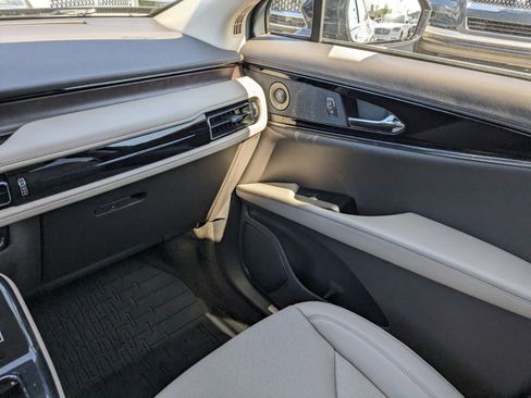 Certified 2023 Lincoln Nautilus Reserve w/ Equipment Group 201A image 19