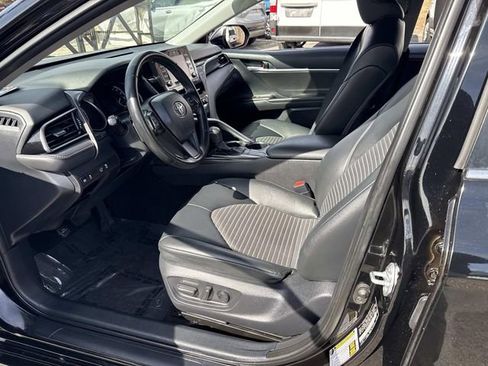Used 2023 Toyota Camry SE FWD image 19