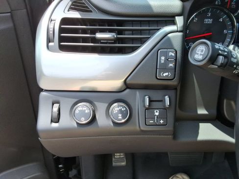 Certified 2018 Chevrolet Tahoe LS w/ Max Trailering Package AWD/4WD image 37