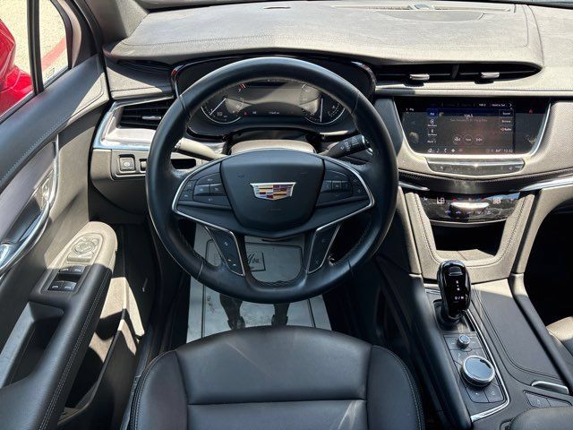 Used 2023 Cadillac XT5 Luxury w/ LPO, Floor Liner Package FWD image 28